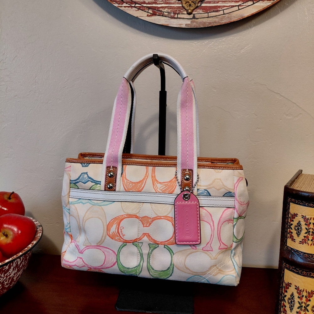 Coach Hampton Signature Scribble Tote Bag - Picture 2 of 16